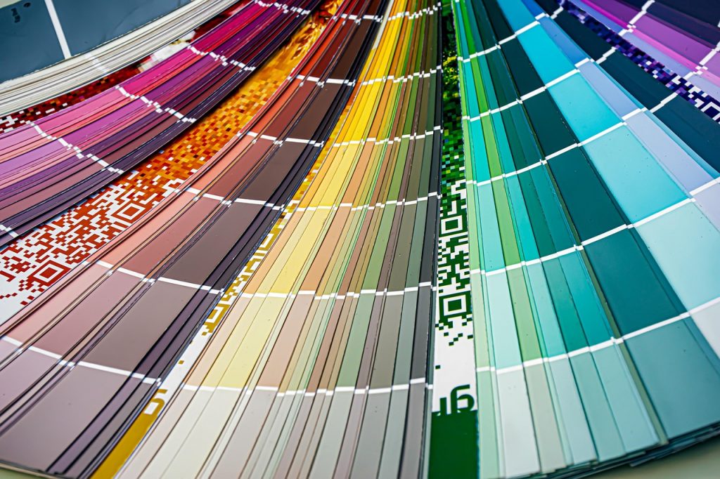 Image pour illustrer le choix de couleurs de la peinture naturelle de Céline Gravier, Ô Peintre Enchanteur.