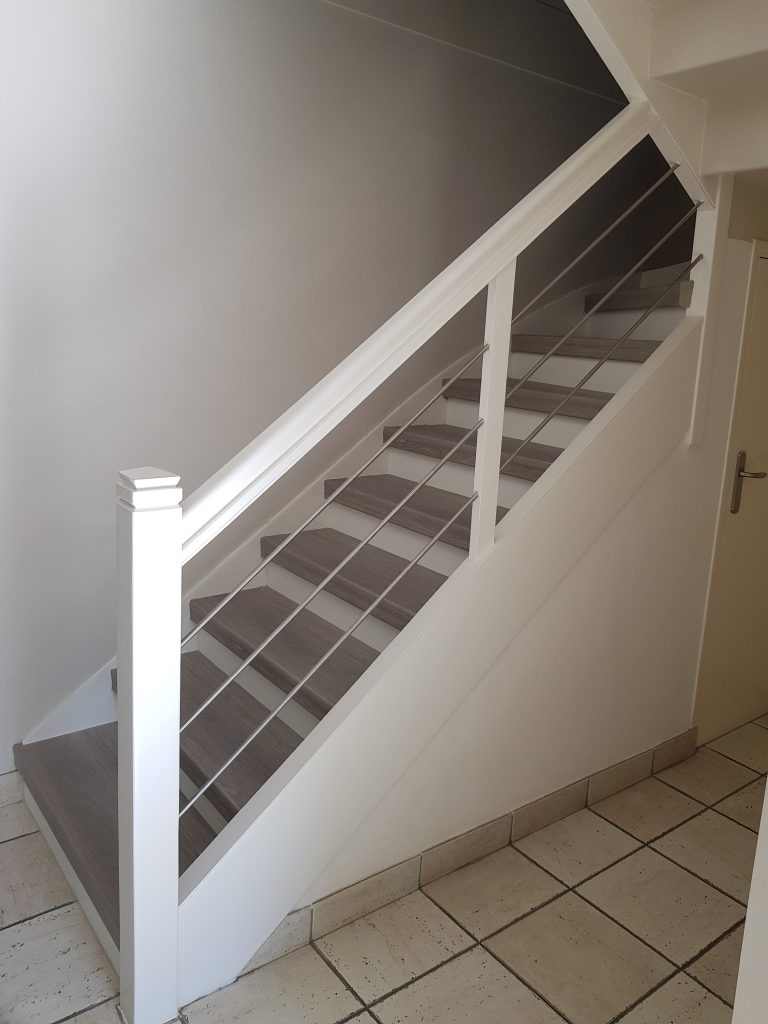 Rambarde d'escalier - peinture naturelle - o peintre enchanteur - gravier céline