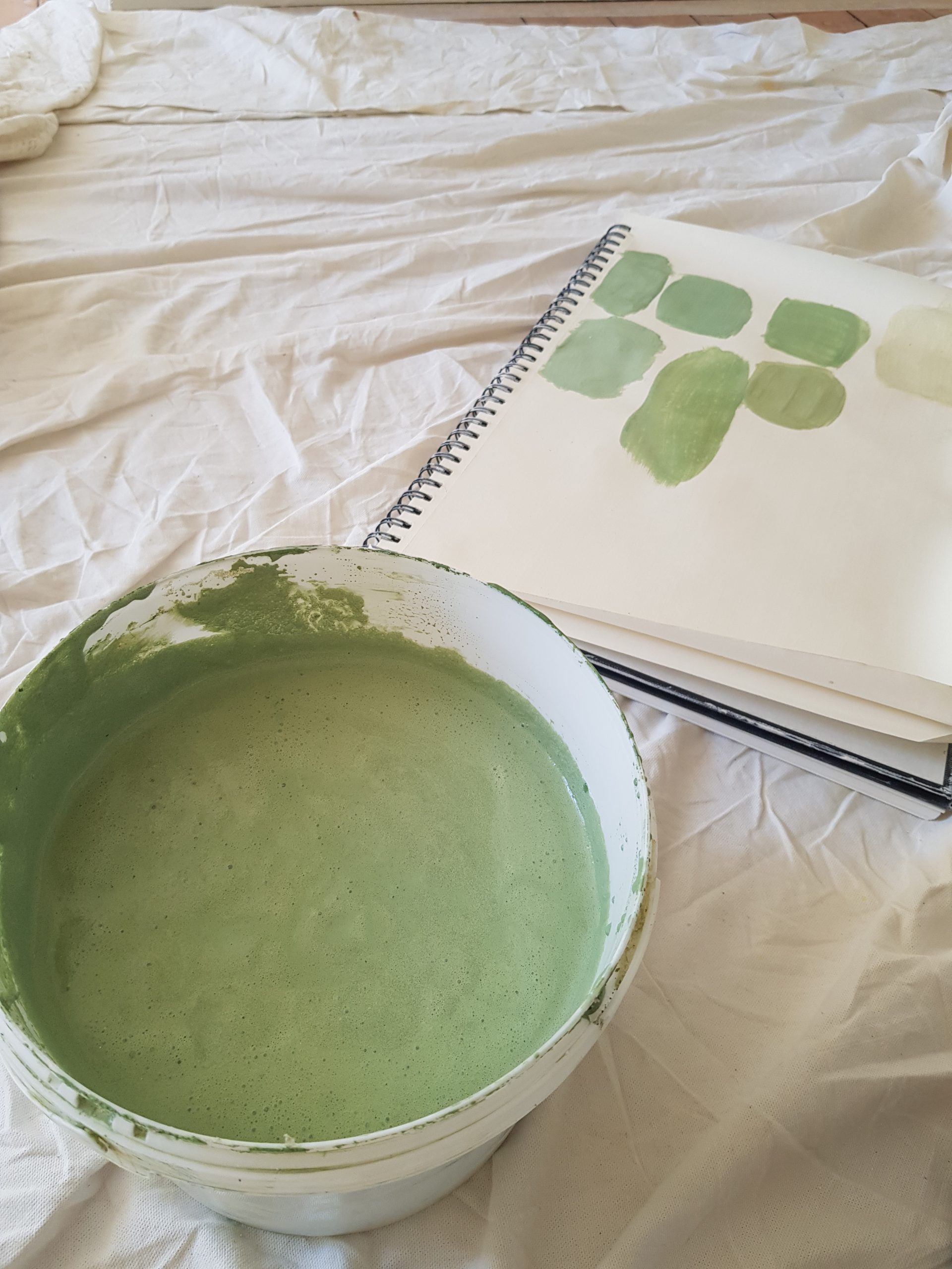 Peinture caséine - peinture naturelle - Décoration d'intérieur - ô peintre enchanteur - Gravier Céline - Brest